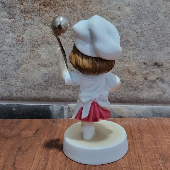 Vintage Campbells Kids Girl with Ladle Marching Porcelain Figurine 2003 - Picture 5 of 13